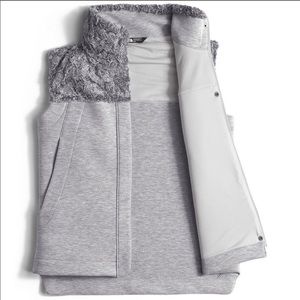 🎉HP!!🎉 The North Face | Thermal Vest Fur